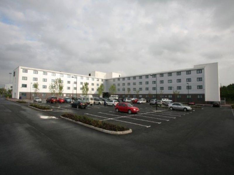 Holiday Inn Express Manchester Airport Ringway Dış mekan fotoğraf